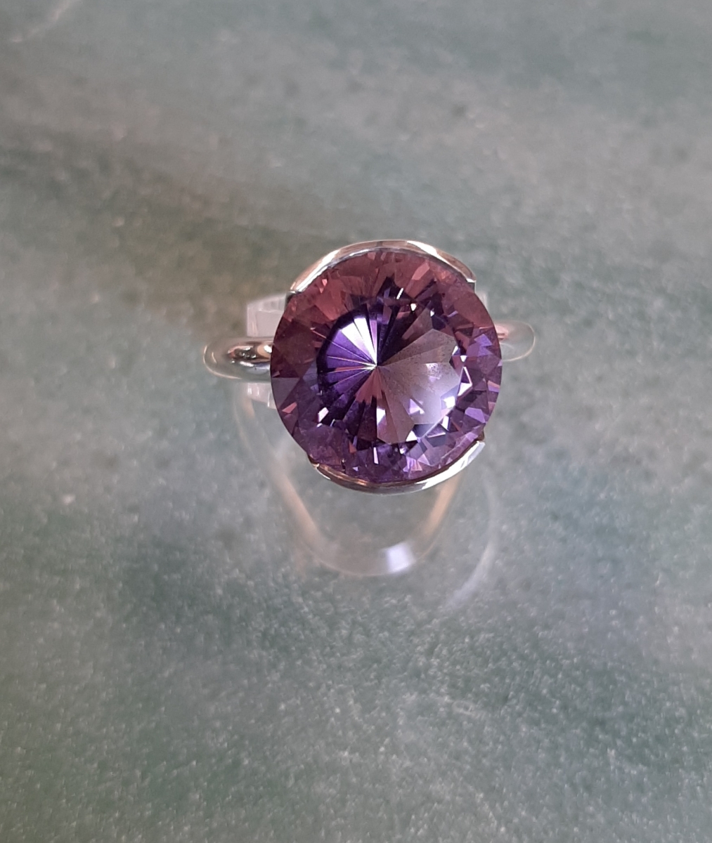 Amethyst ring The Simple Things - to make your heart sing - Byron Bay Crystals - Heart of the Bay Blog